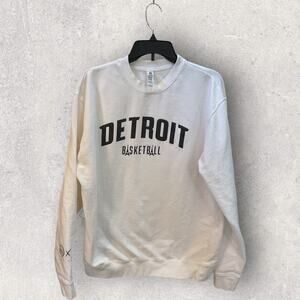 Detroit Pistons Paris 2023 NBA Season Ticket Holder Exclusive Crewneck L